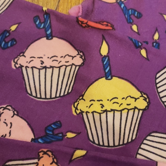 Lularoe exclusive one size 4th anniversary legging - Picture 5 of 5